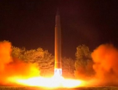 ΕΚΤΑΚΤΟ- Ρίγος πολέμου στον Ειρηνικό: Βορειοκορεατικός πύραυλος πέταξε πάνω από ιαπωνικό έδαφος - Ήχησαν οι σειρήνες